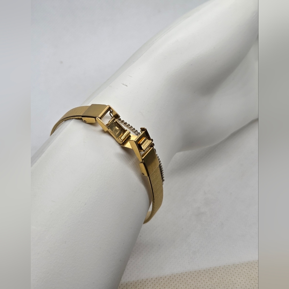 Seiko Quartz Vintage Women's Watch Small Gold Tone Face 6.5" - Picture 8 of 11